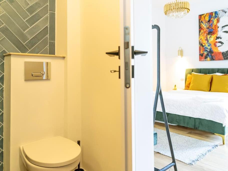 Appartement Le Bijou de Marilyn à Bucarest Extérieur photo