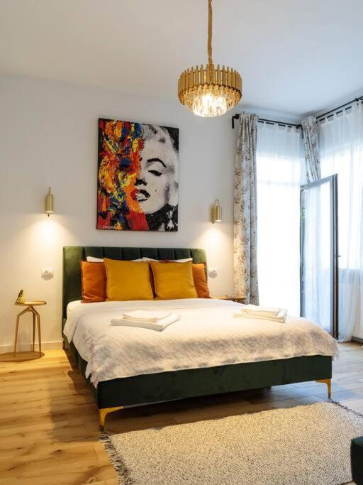 Appartement Le Bijou de Marilyn à Bucarest Extérieur photo